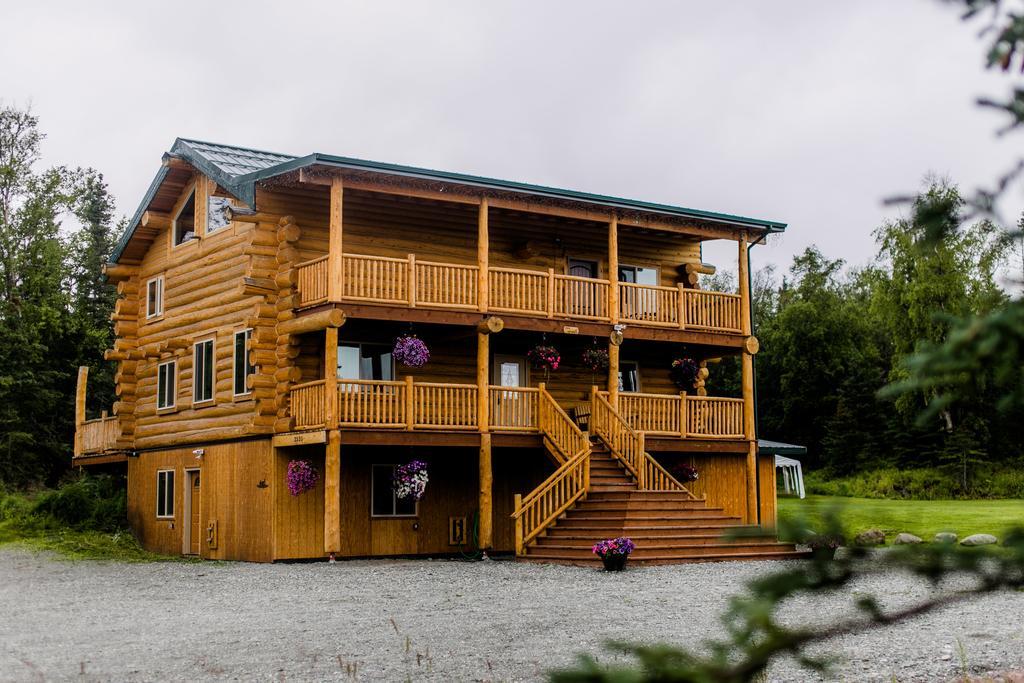 Alaska Knotty Pine B&B Palmer Exterior photo